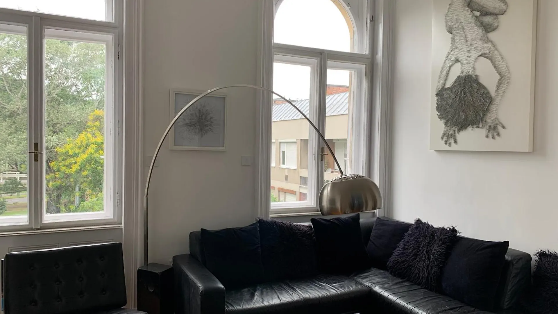 Luxury Artists Apartment On Varkert Bazaar Budapest Hungary